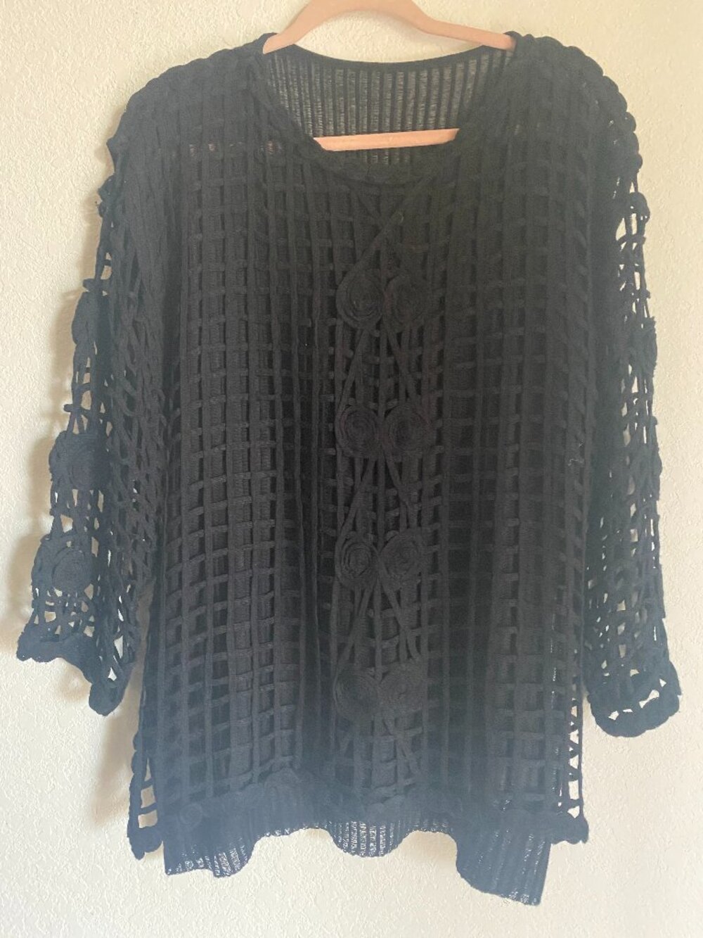 Vintage Black Crochet Open Work Tunic Sweater Rosette Macrame Sleeve Lagenlook - Picture 2 of 12